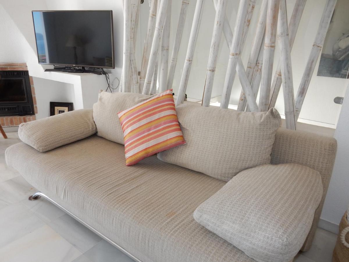 Beach Villa ,Nerja, Seaview, Pool, 3 Bedrooms, Huge Terrace And Garden Exterior photo